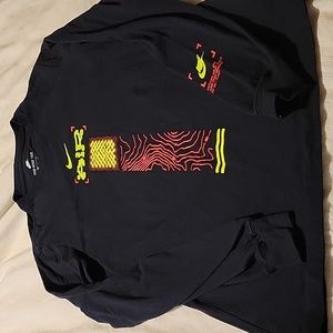 Nike long sleeve shirt